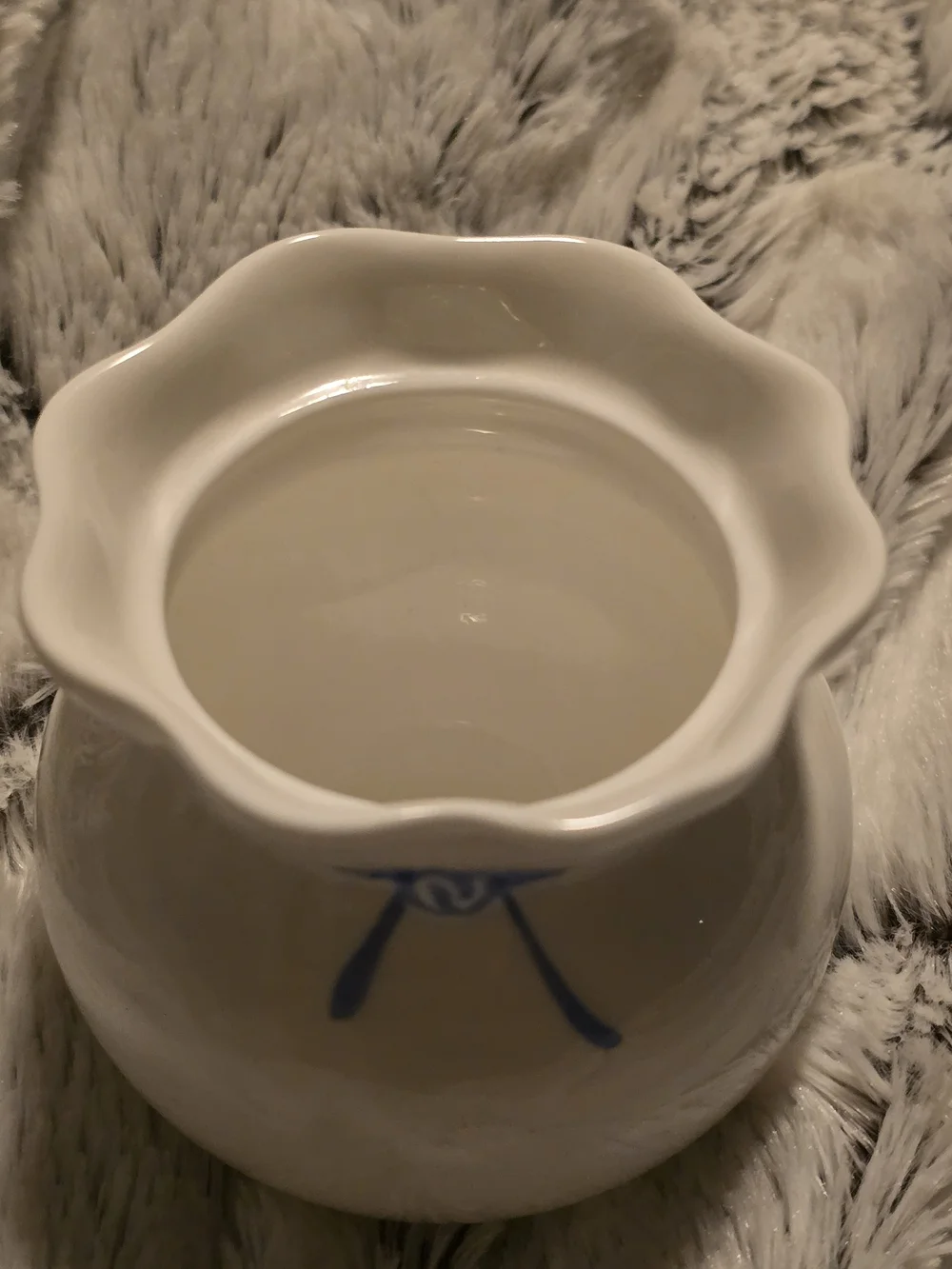 Hankook Bone China Small Vase/Toothpock Holder with Blue Ribbon Detail 3